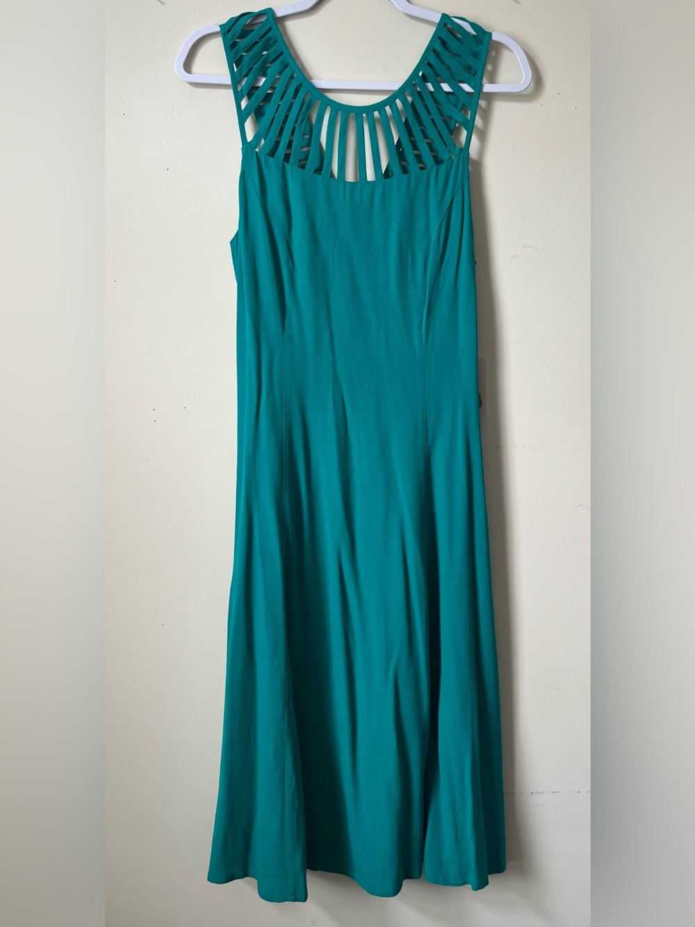 Forever21 Sleeveless Teal Midi Cocktail Dress with Cutout Yoke - Picture 2 of 8
